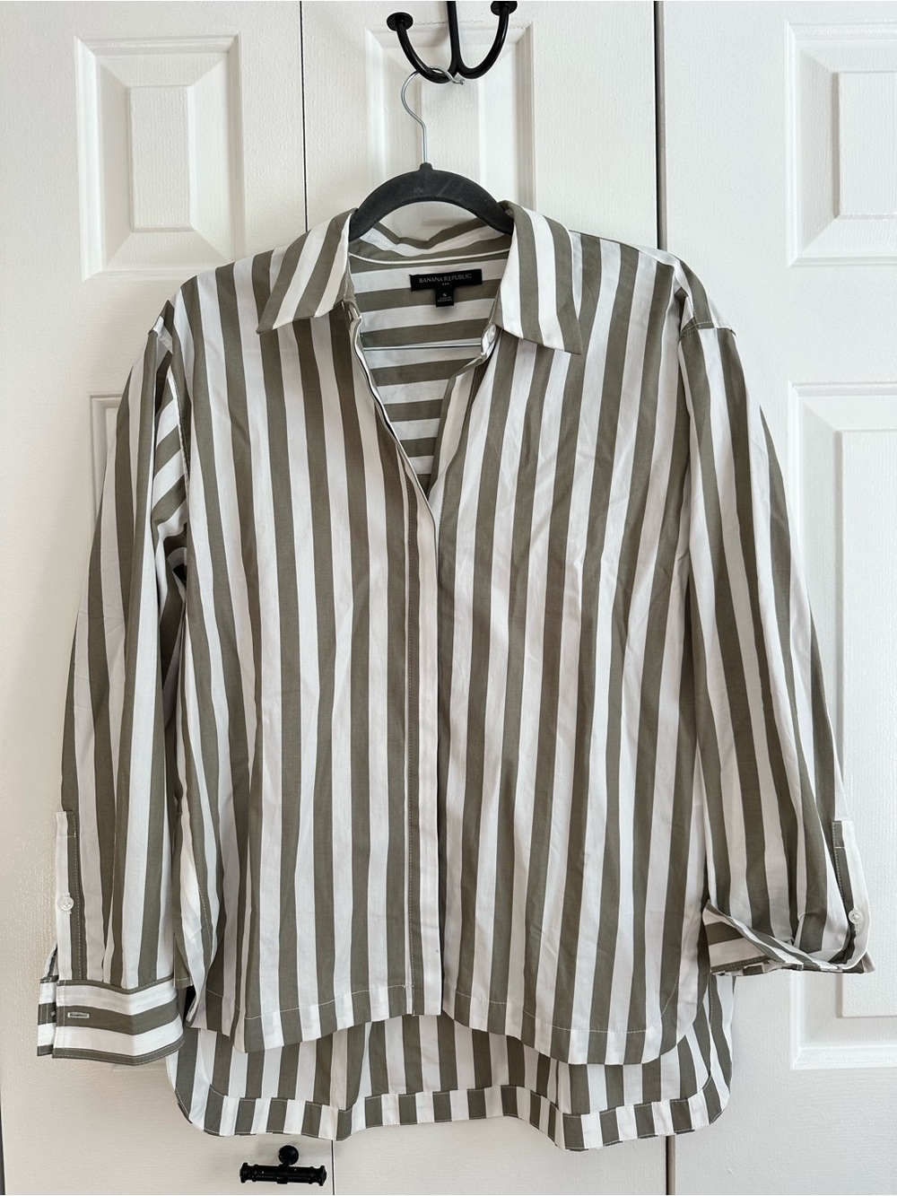 Banana Republic Striped Button Down Top in Brown & White Small Like New